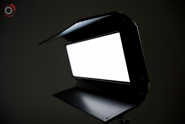 jævnt Gendanne Døds kæbe Kino Flo - Select 30 - 2 Light Kit - LED - OHD Studios